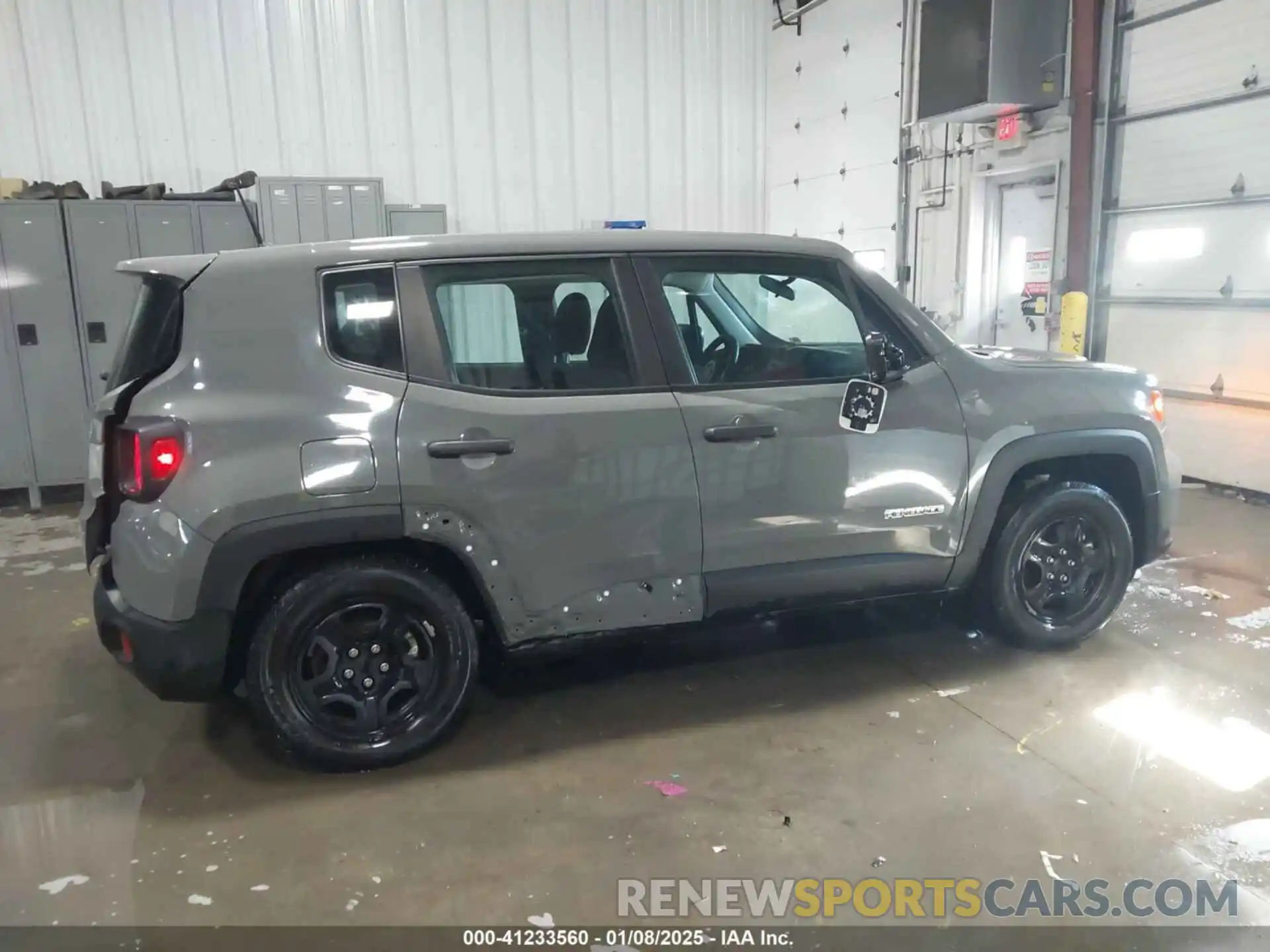 13 Photograph of a damaged car ZACNJAAB8LPL19375 JEEP RENEGADE 2020