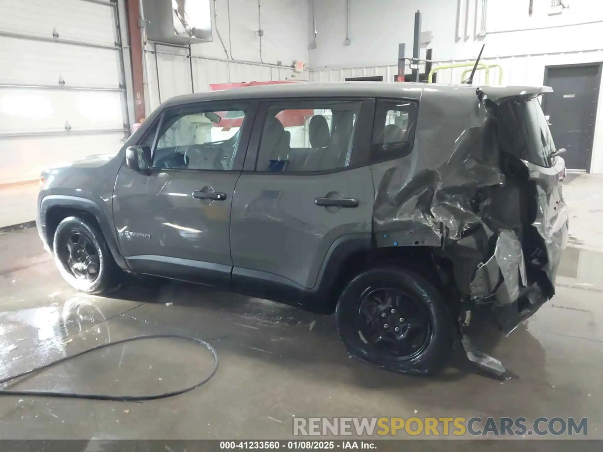 14 Photograph of a damaged car ZACNJAAB8LPL19375 JEEP RENEGADE 2020