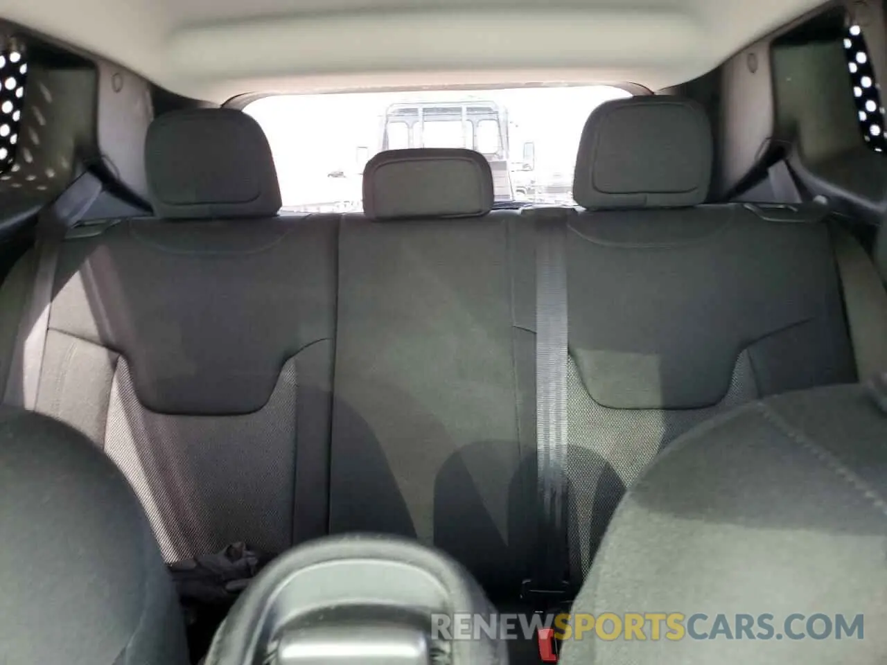 10 Photograph of a damaged car ZACNJAAB8LPL25953 JEEP RENEGADE 2020