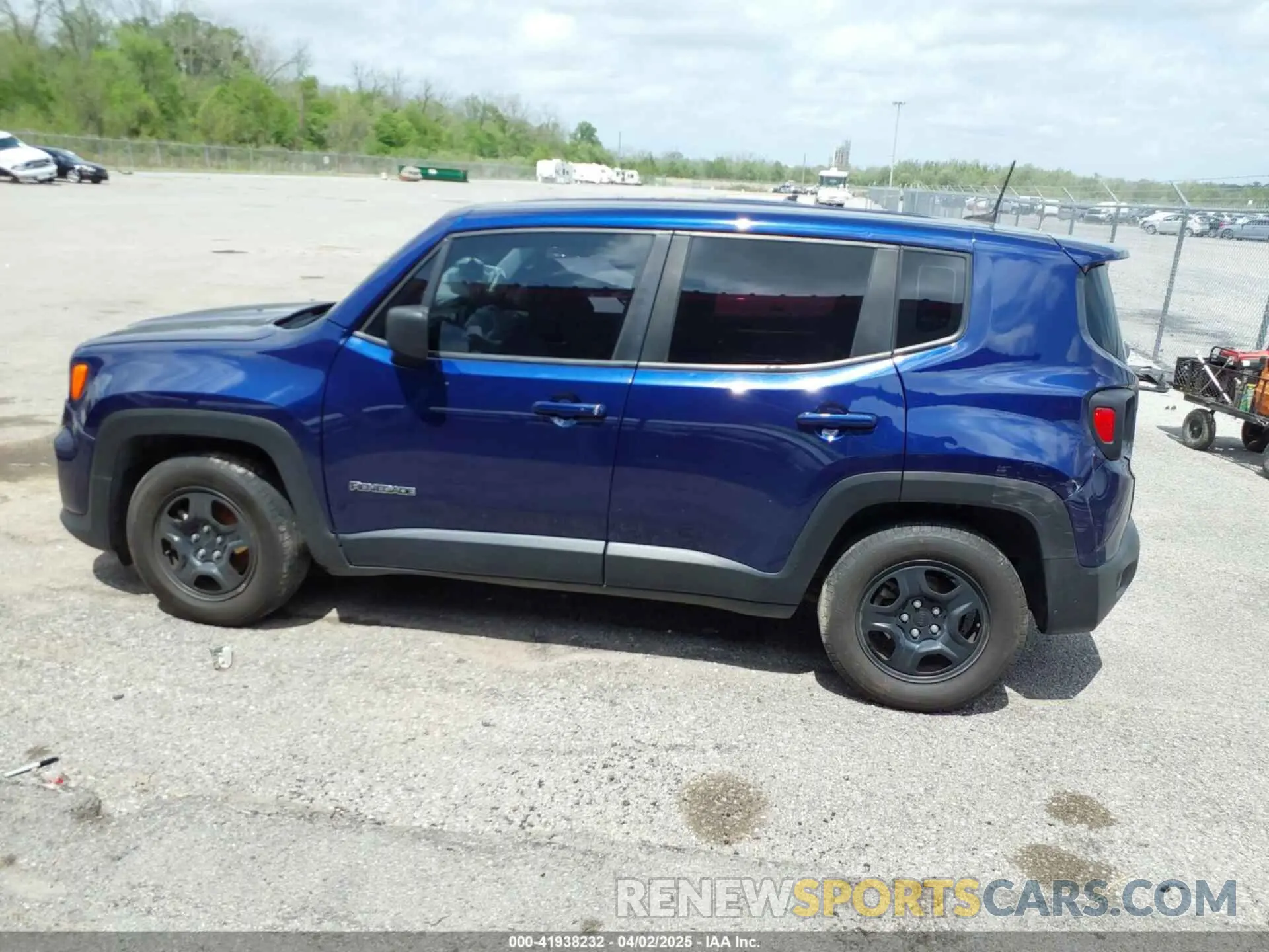 14 Photograph of a damaged car ZACNJAAB8LPL65367 JEEP RENEGADE 2020