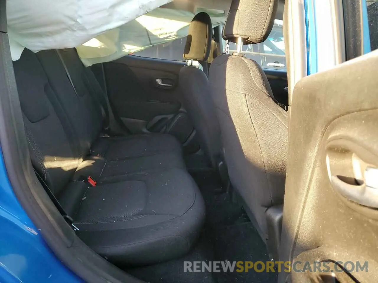 10 Photograph of a damaged car ZACNJAAB8LPL81164 JEEP RENEGADE 2020