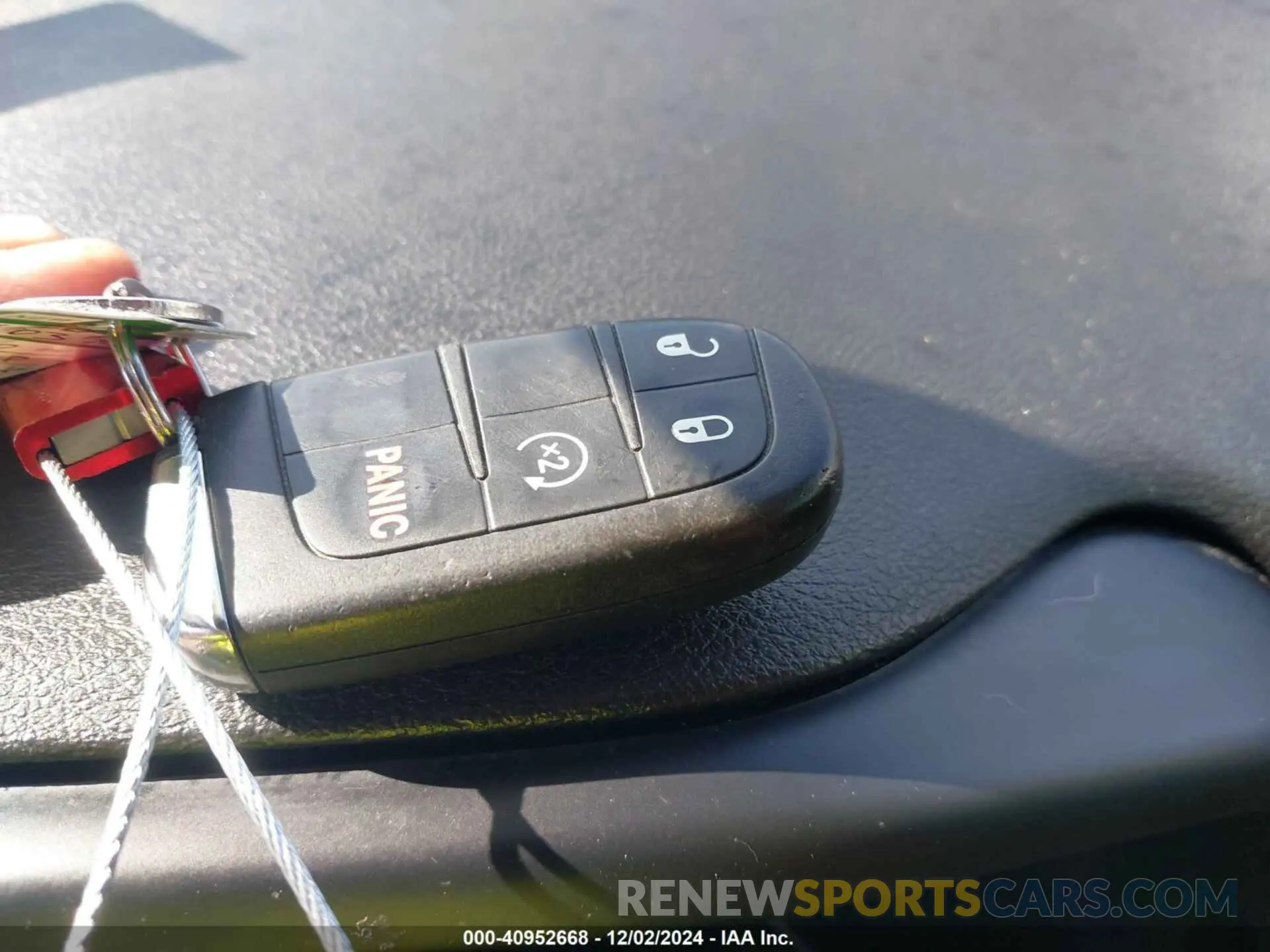 11 Photograph of a damaged car ZACNJAAB8LPL86428 JEEP RENEGADE 2020