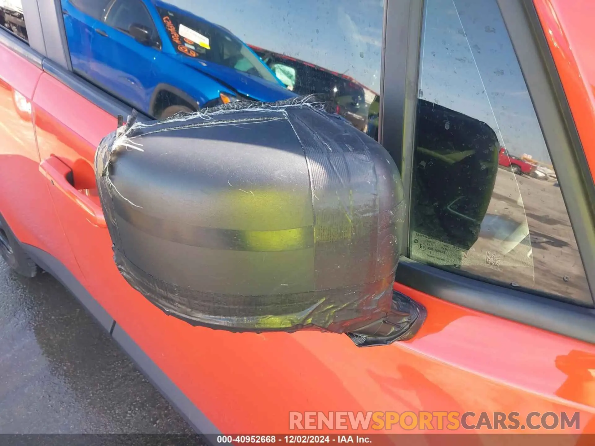 17 Photograph of a damaged car ZACNJAAB8LPL86428 JEEP RENEGADE 2020