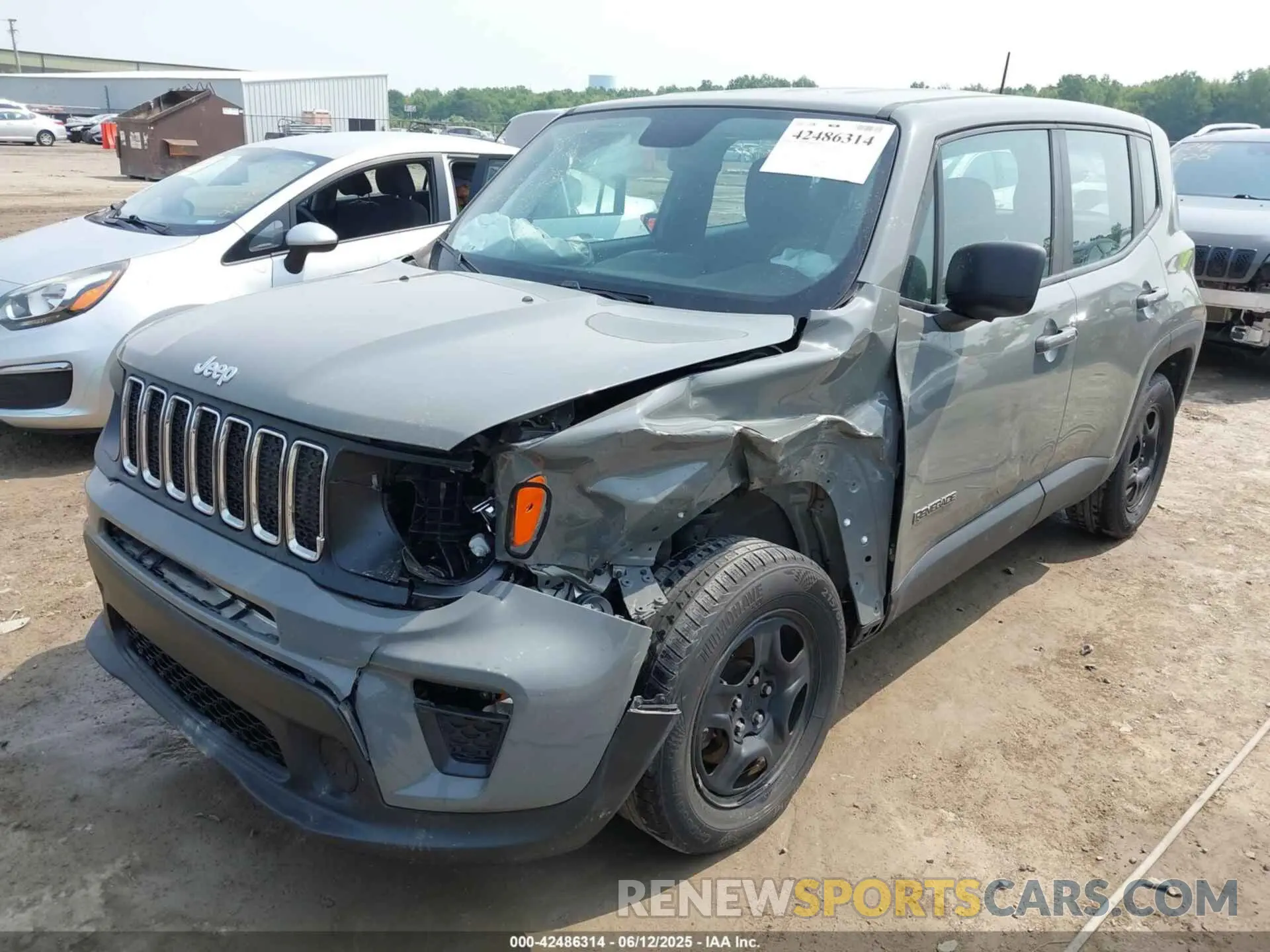 2 Photograph of a damaged car ZACNJAAB9LPL03220 JEEP RENEGADE 2020