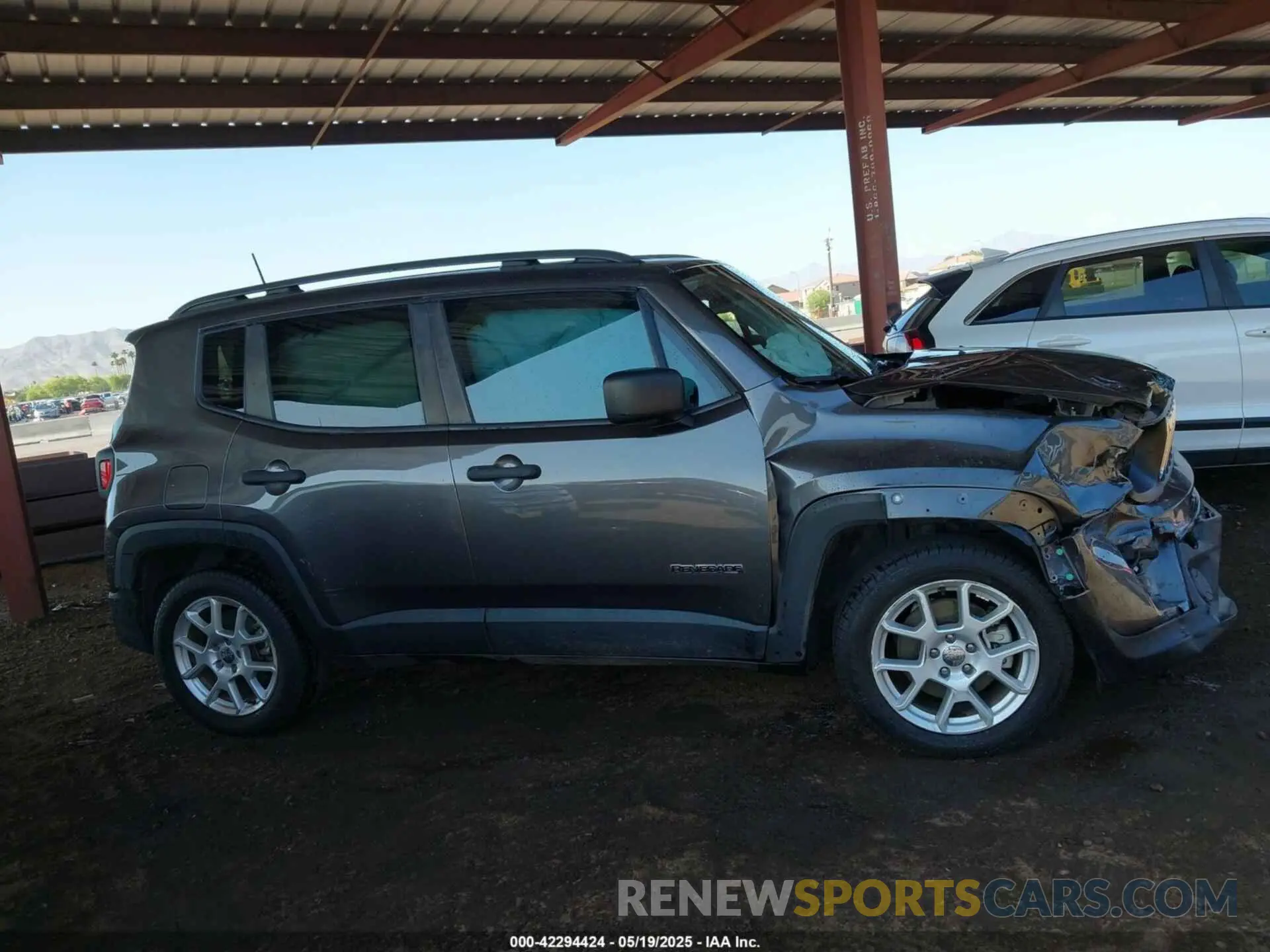 13 Photograph of a damaged car ZACNJAABXLPL61062 JEEP RENEGADE 2020