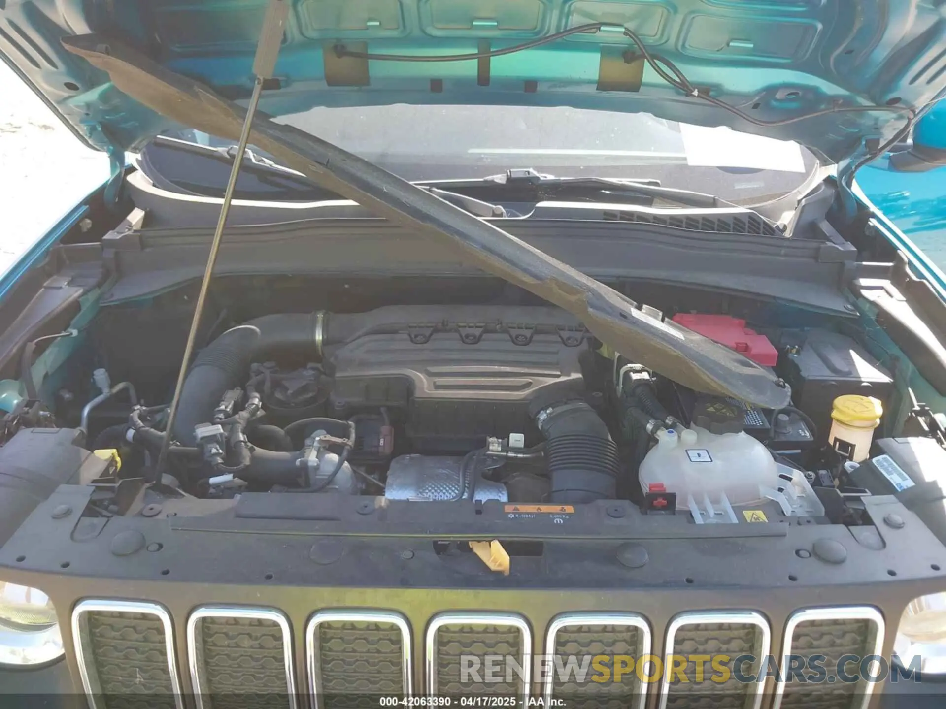 10 Photograph of a damaged car ZACNJAB10LPM09870 JEEP RENEGADE 2020