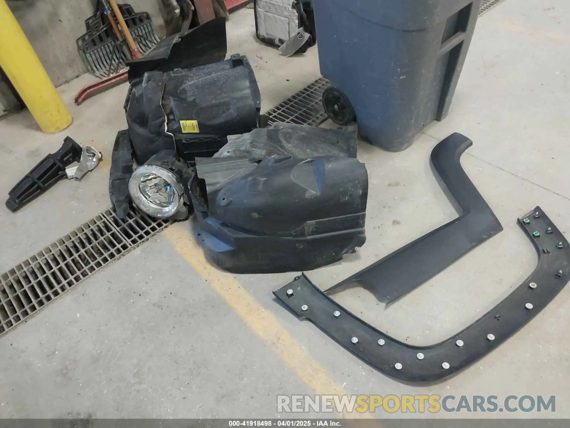 12 Photograph of a damaged car ZACNJABB0LPL09308 JEEP RENEGADE 2020