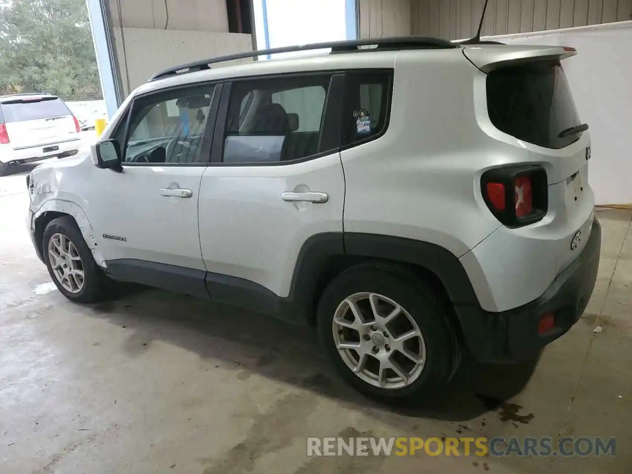 2 Photograph of a damaged car ZACNJABB0LPL33365 JEEP RENEGADE 2020