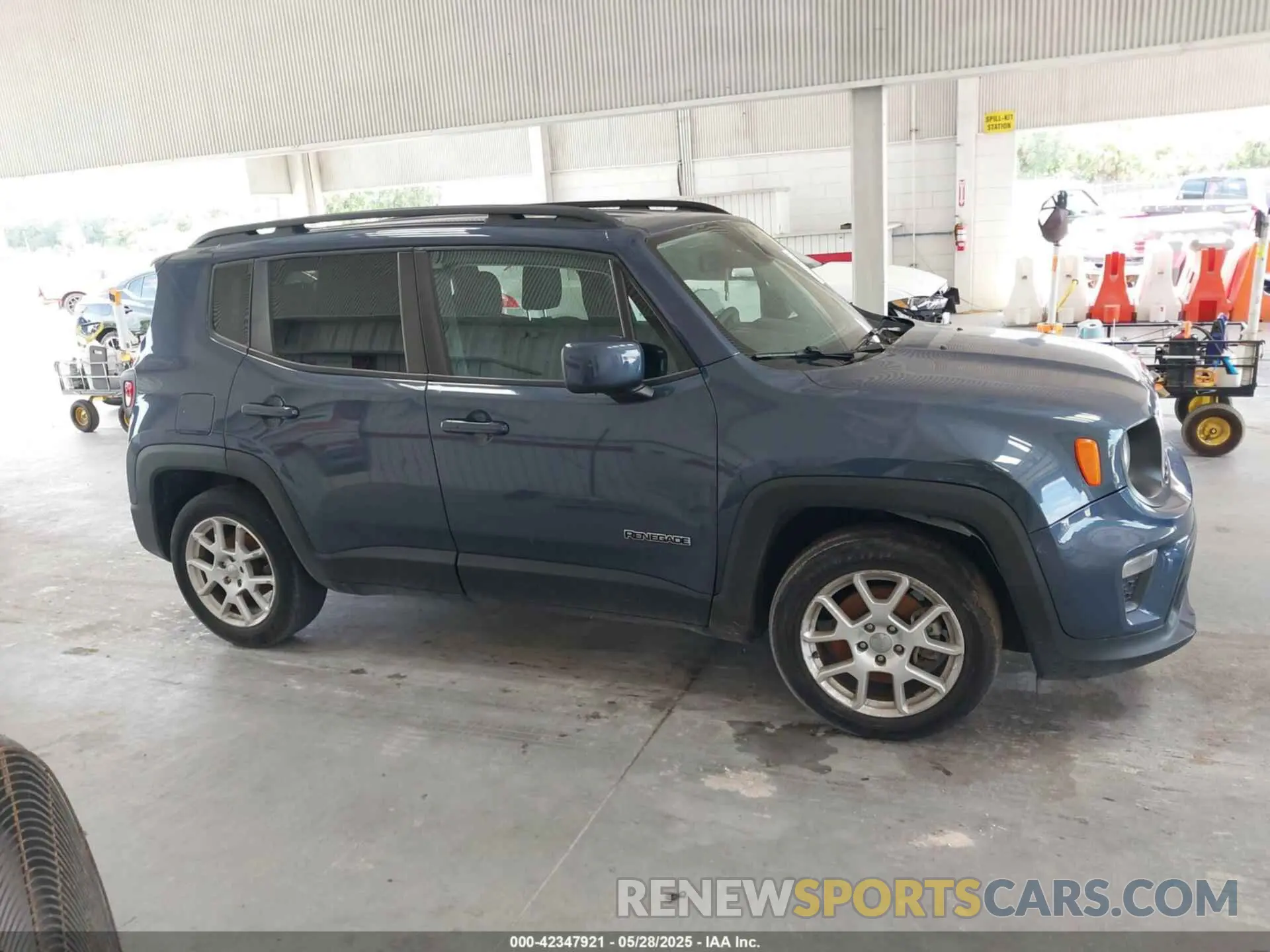 13 Photograph of a damaged car ZACNJABB0LPL65586 JEEP RENEGADE 2020