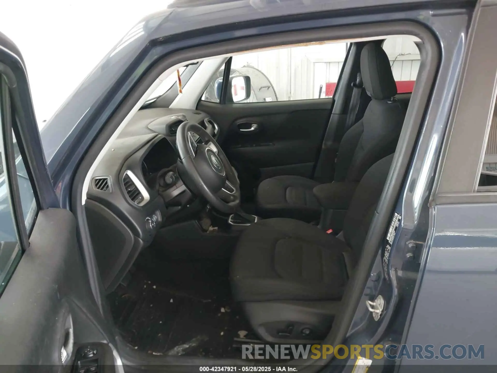 5 Photograph of a damaged car ZACNJABB0LPL65586 JEEP RENEGADE 2020