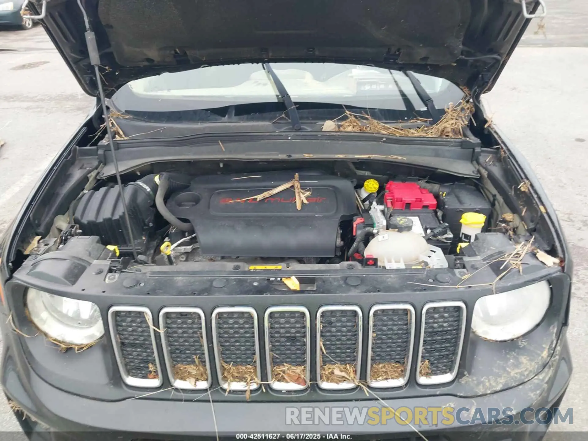 10 Photograph of a damaged car ZACNJABB1LPL31110 JEEP RENEGADE 2020