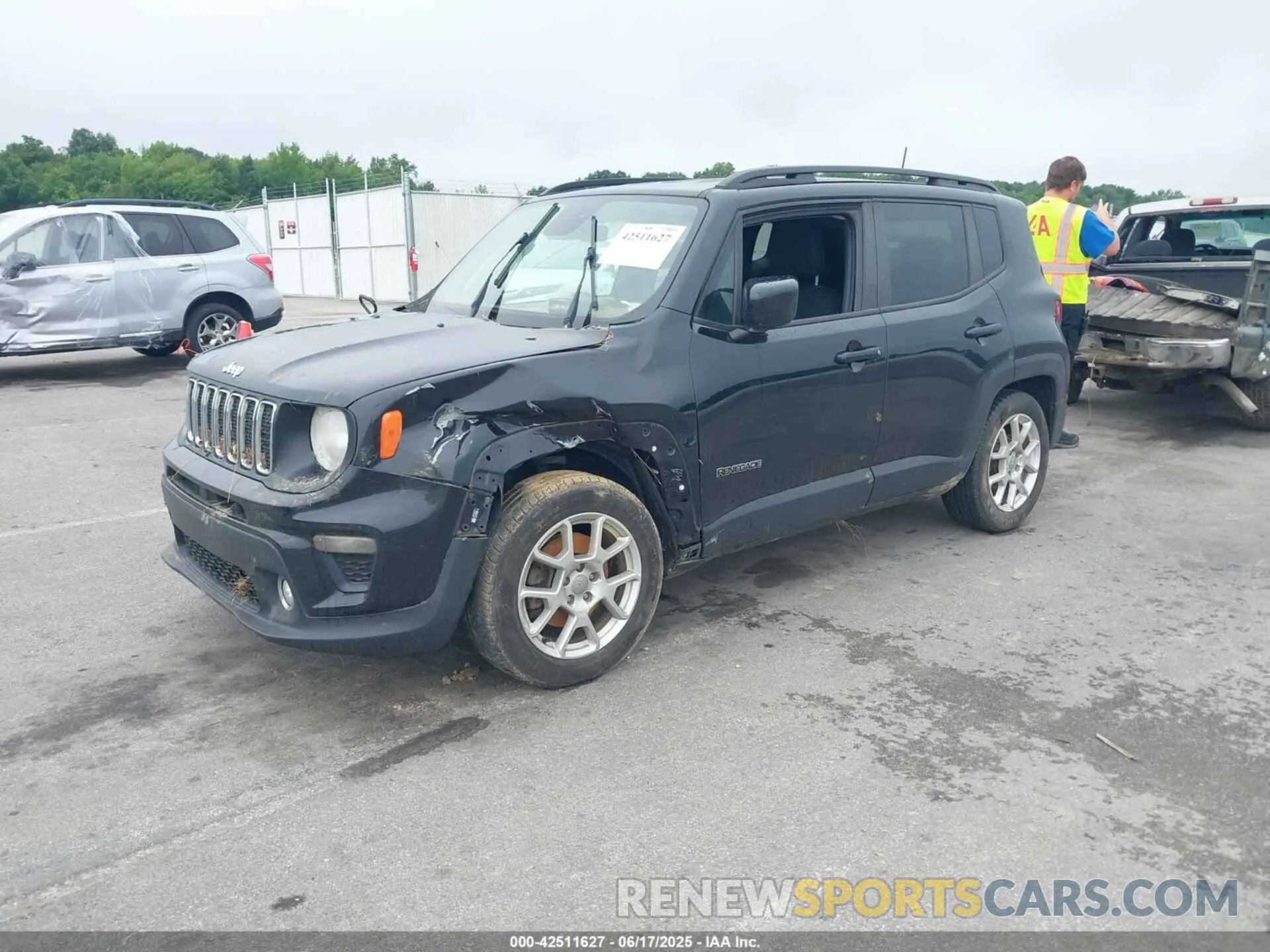 2 Photograph of a damaged car ZACNJABB1LPL31110 JEEP RENEGADE 2020