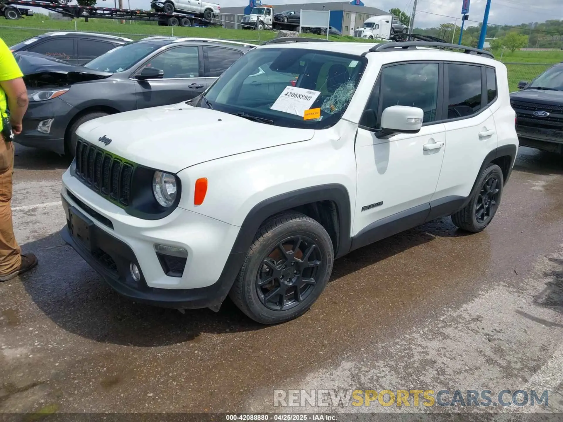 2 Photograph of a damaged car ZACNJABB1LPL41510 JEEP RENEGADE 2020