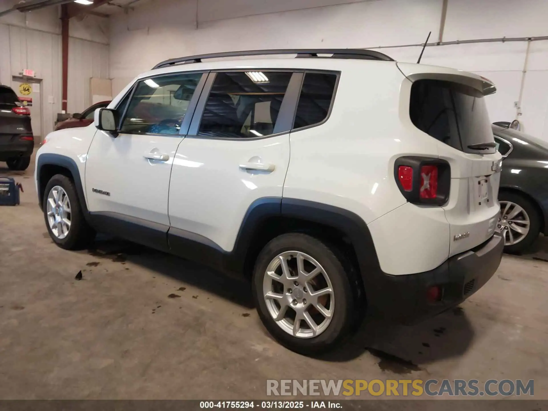 3 Photograph of a damaged car ZACNJABB1LPL74247 JEEP RENEGADE 2020
