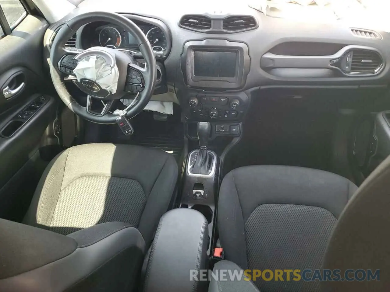 8 Photograph of a damaged car ZACNJABB1LPL87001 JEEP RENEGADE 2020