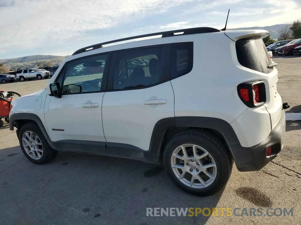 2 Photograph of a damaged car ZACNJABB2LPL40561 JEEP RENEGADE 2020