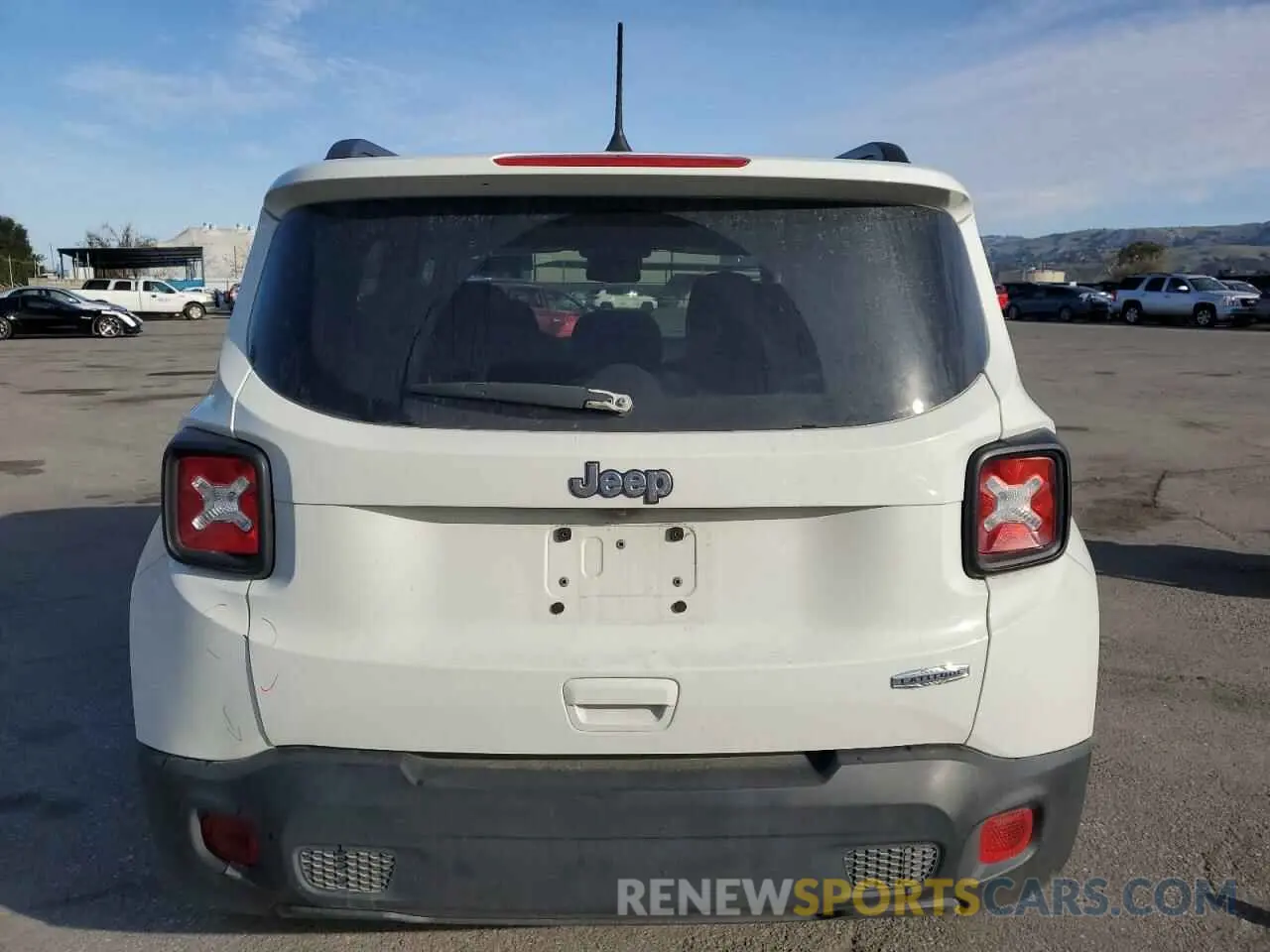 6 Photograph of a damaged car ZACNJABB2LPL40561 JEEP RENEGADE 2020