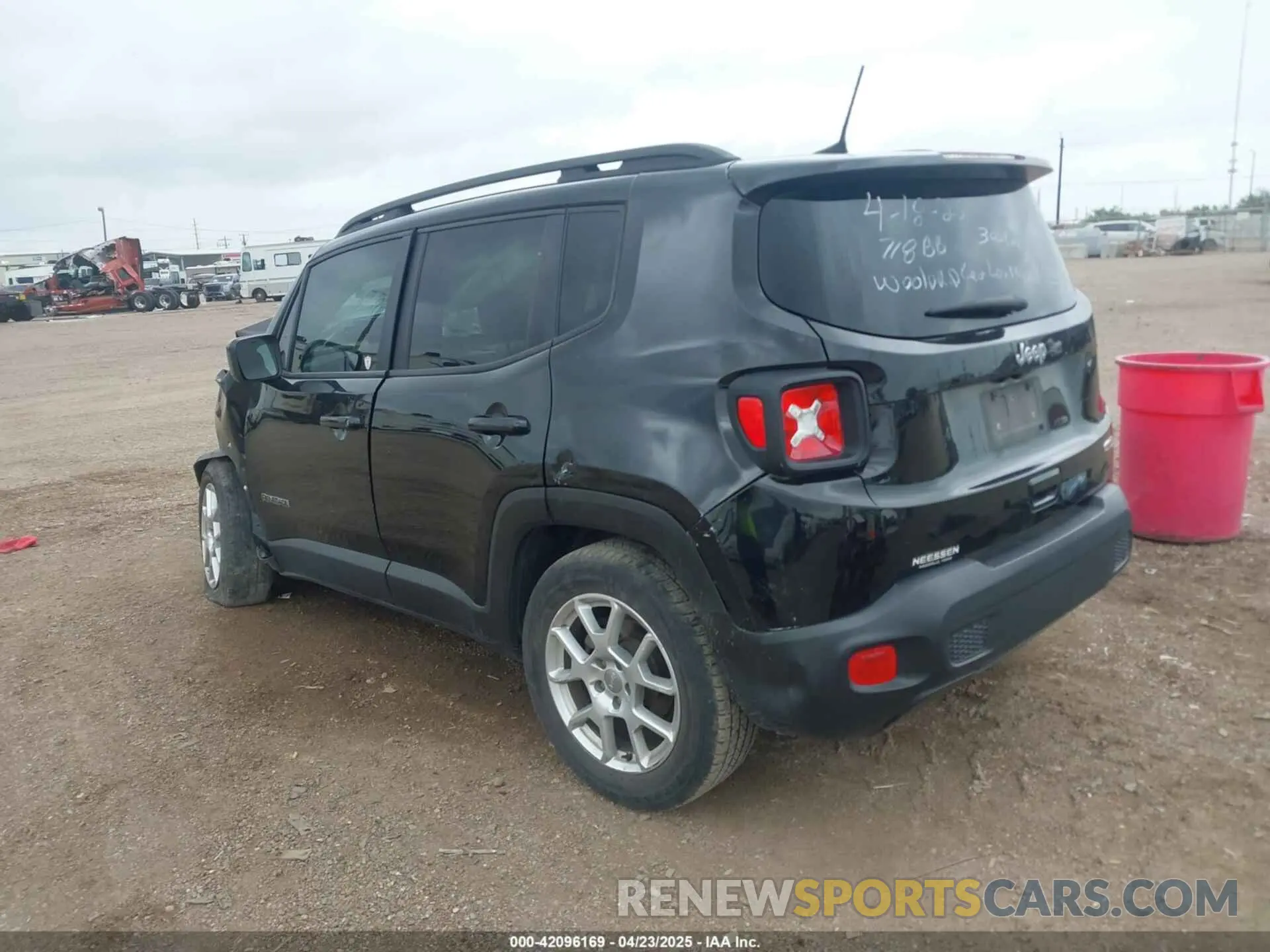 3 Photograph of a damaged car ZACNJABB3LPL46739 JEEP RENEGADE 2020