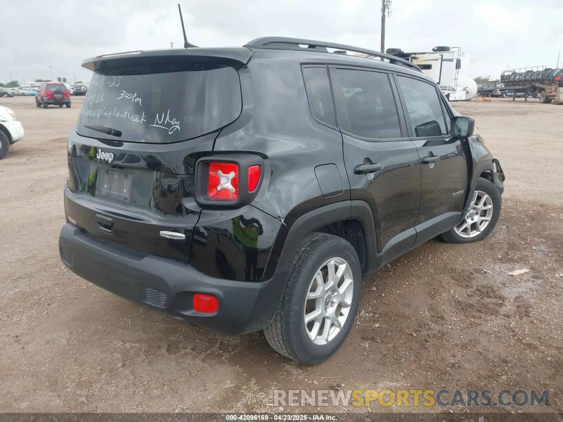 4 Photograph of a damaged car ZACNJABB3LPL46739 JEEP RENEGADE 2020