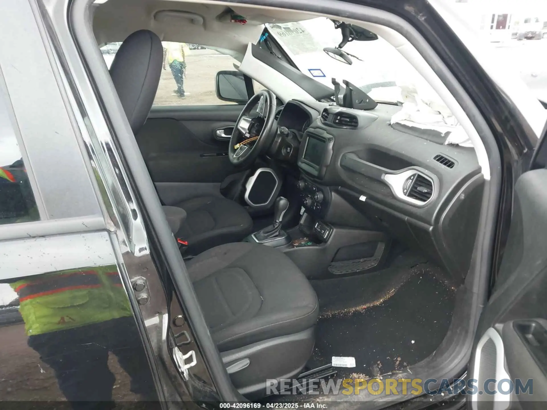 5 Photograph of a damaged car ZACNJABB3LPL46739 JEEP RENEGADE 2020