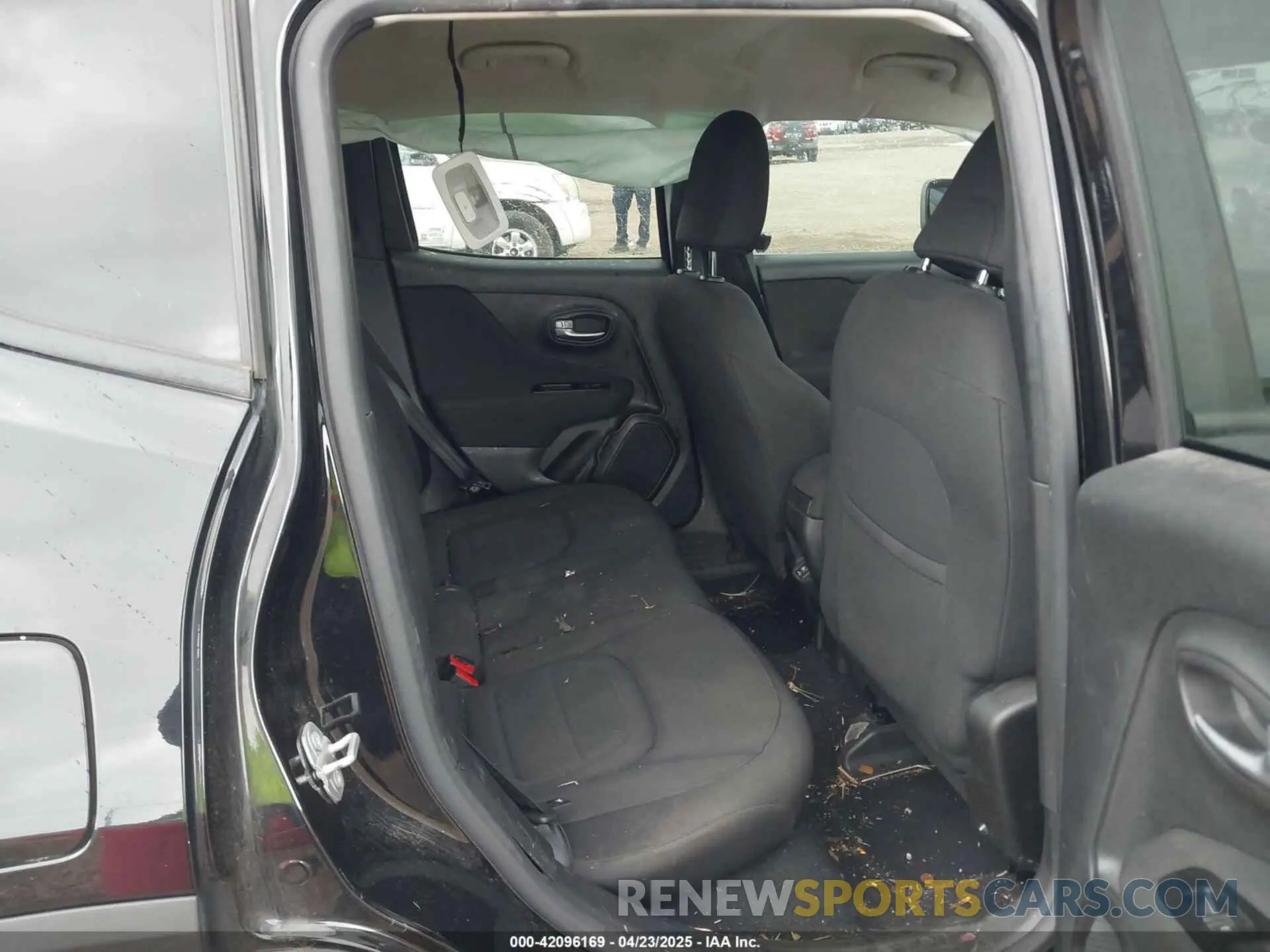 8 Photograph of a damaged car ZACNJABB3LPL46739 JEEP RENEGADE 2020