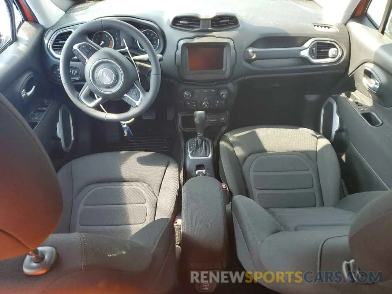 8 Photograph of a damaged car ZACNJABB4LPL22756 JEEP RENEGADE 2020