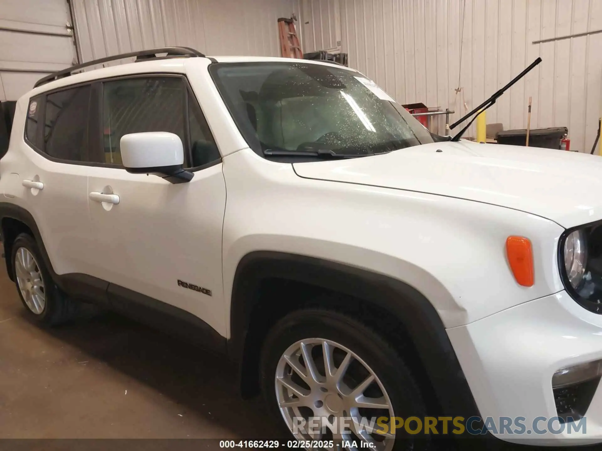 13 Photograph of a damaged car ZACNJABB4LPL26676 JEEP RENEGADE 2020