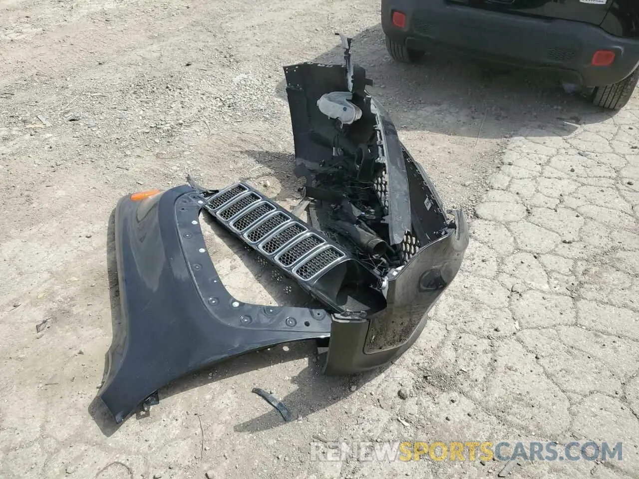 12 Photograph of a damaged car ZACNJABB4LPL31196 JEEP RENEGADE 2020