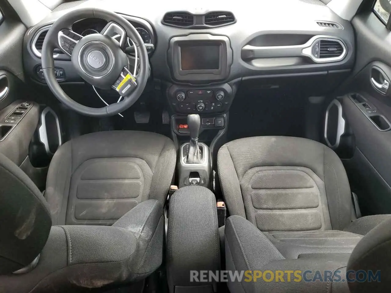 8 Photograph of a damaged car ZACNJABB4LPL31196 JEEP RENEGADE 2020