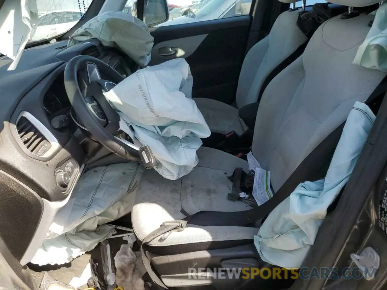 7 Photograph of a damaged car ZACNJABB4LPL33708 JEEP RENEGADE 2020