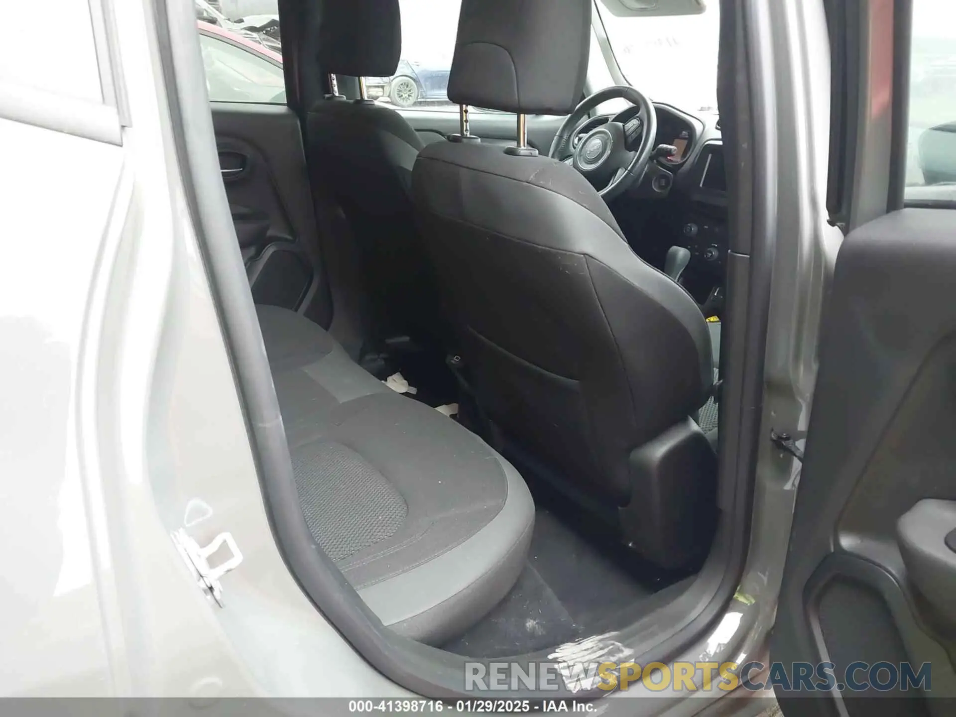 8 Photograph of a damaged car ZACNJABB4LPM07063 JEEP RENEGADE 2020