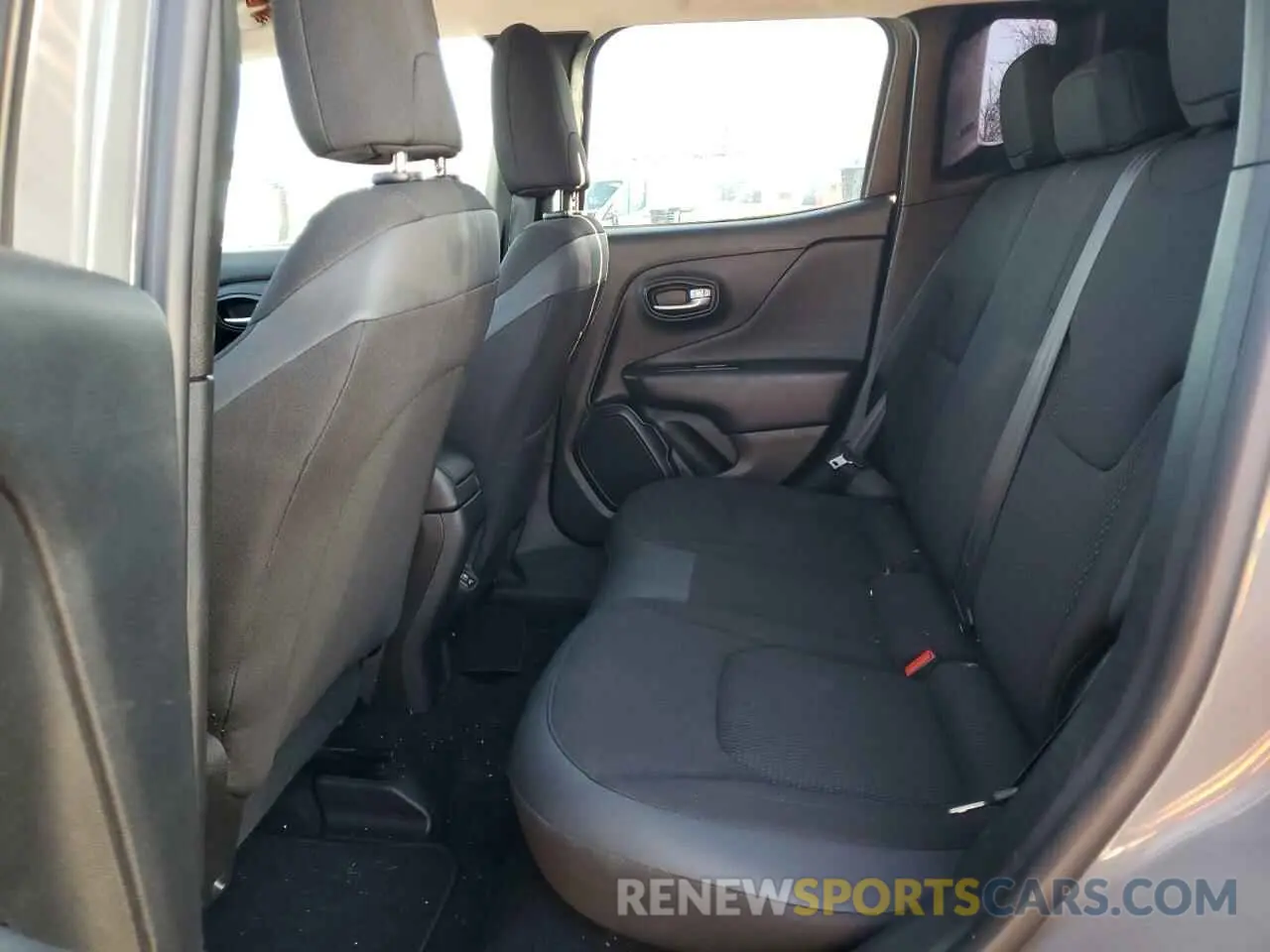 10 Photograph of a damaged car ZACNJABB5LPL85090 JEEP RENEGADE 2020