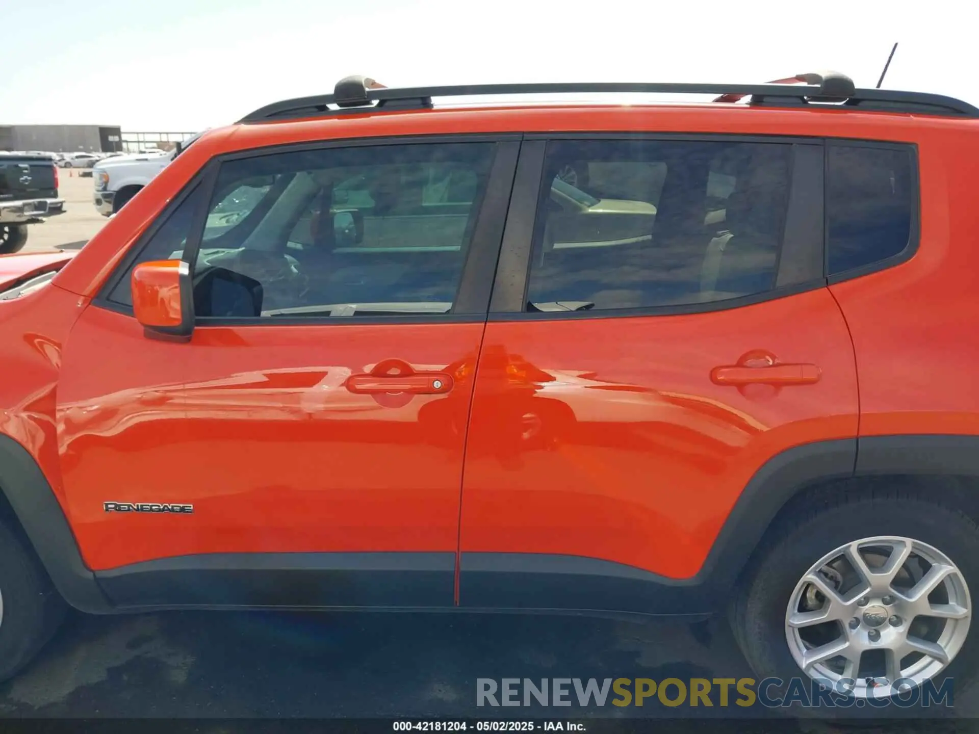 13 Photograph of a damaged car ZACNJABB5LPL88670 JEEP RENEGADE 2020