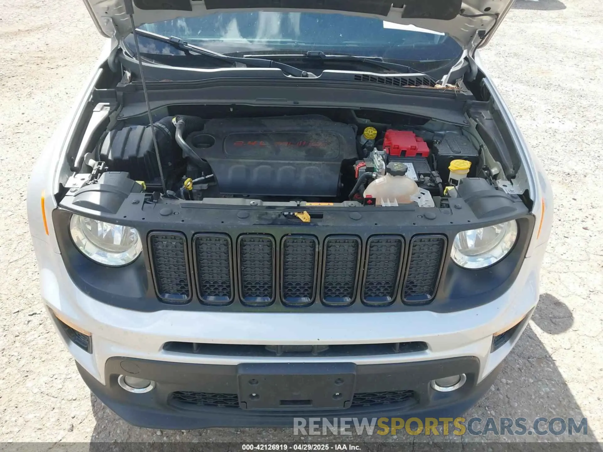 10 Photograph of a damaged car ZACNJABB5LPL92881 JEEP RENEGADE 2020