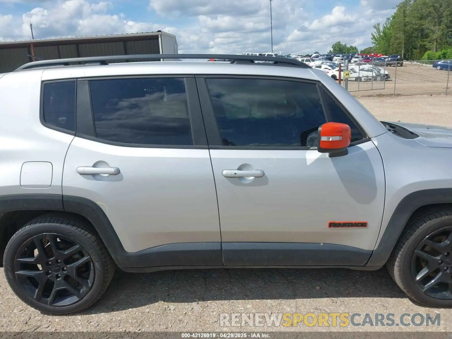 13 Photograph of a damaged car ZACNJABB5LPL92881 JEEP RENEGADE 2020
