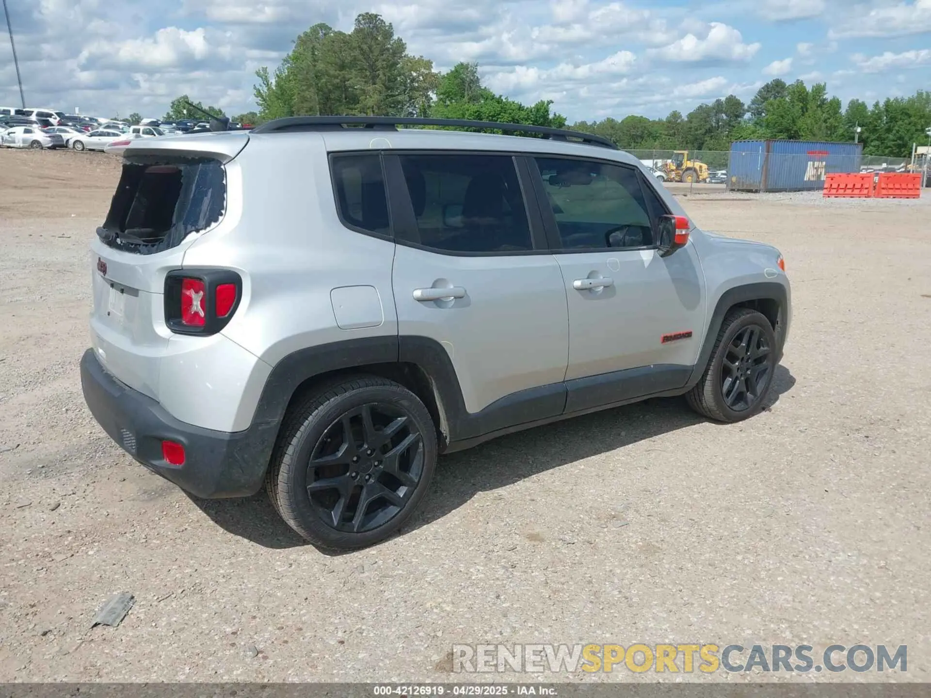 4 Photograph of a damaged car ZACNJABB5LPL92881 JEEP RENEGADE 2020