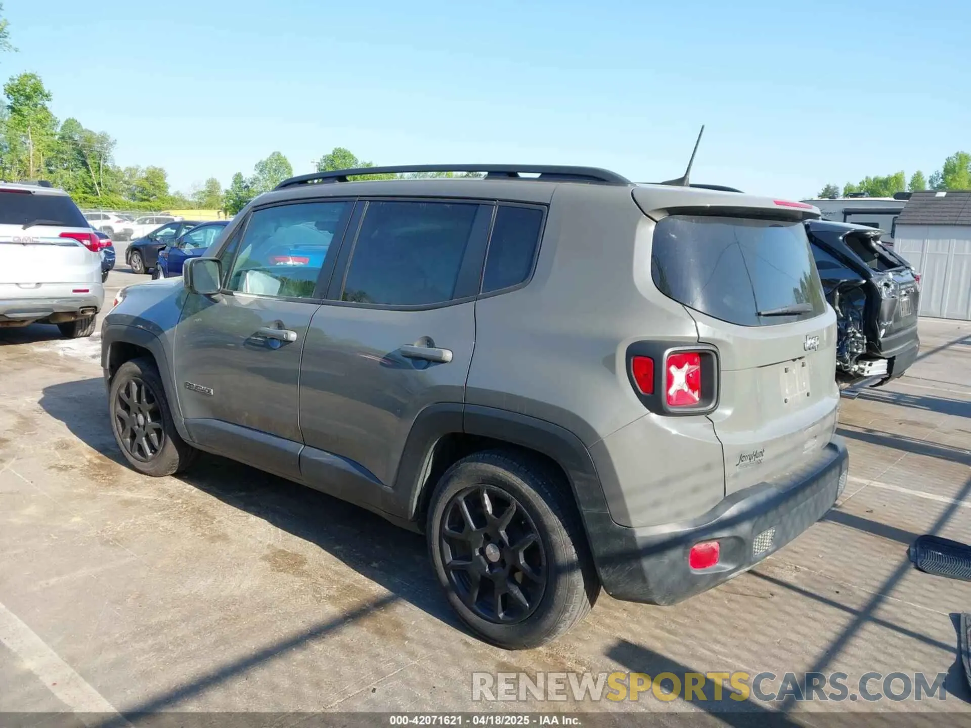 3 Photograph of a damaged car ZACNJABB5LPL93402 JEEP RENEGADE 2020