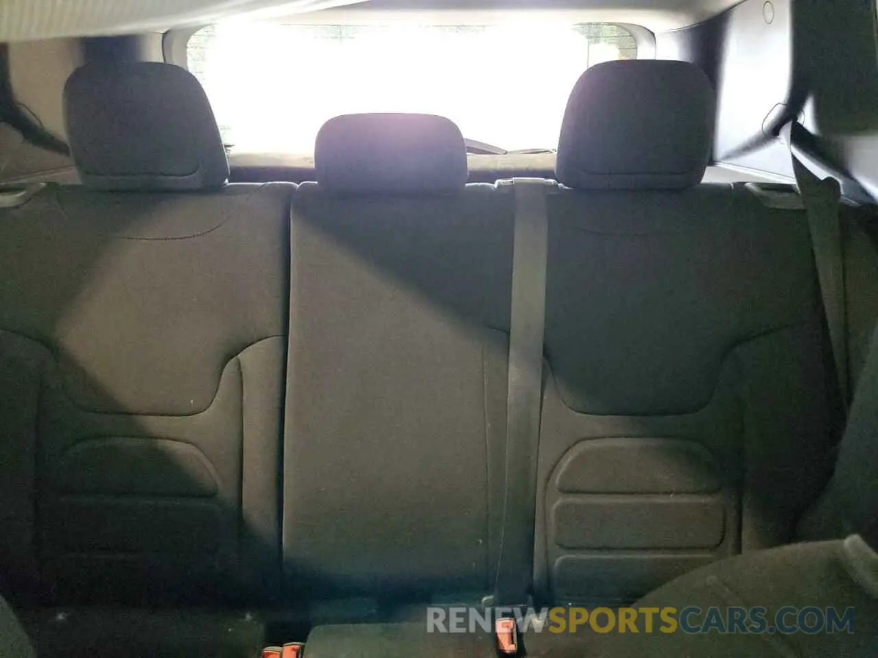 10 Photograph of a damaged car ZACNJABB5LPM00218 JEEP RENEGADE 2020