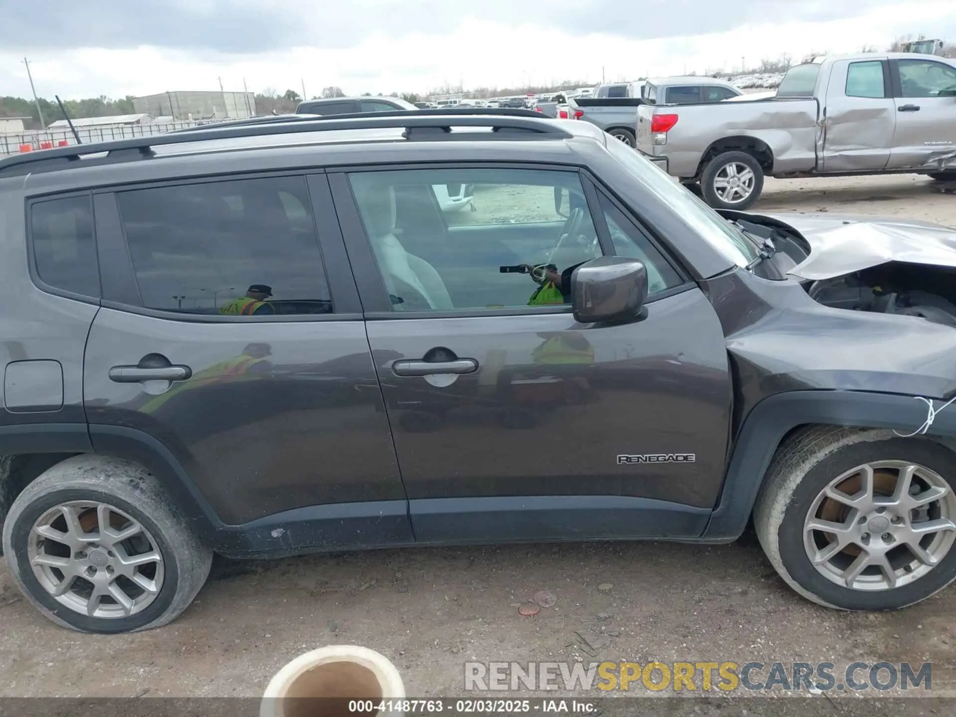 13 Photograph of a damaged car ZACNJABB6LPL62935 JEEP RENEGADE 2020