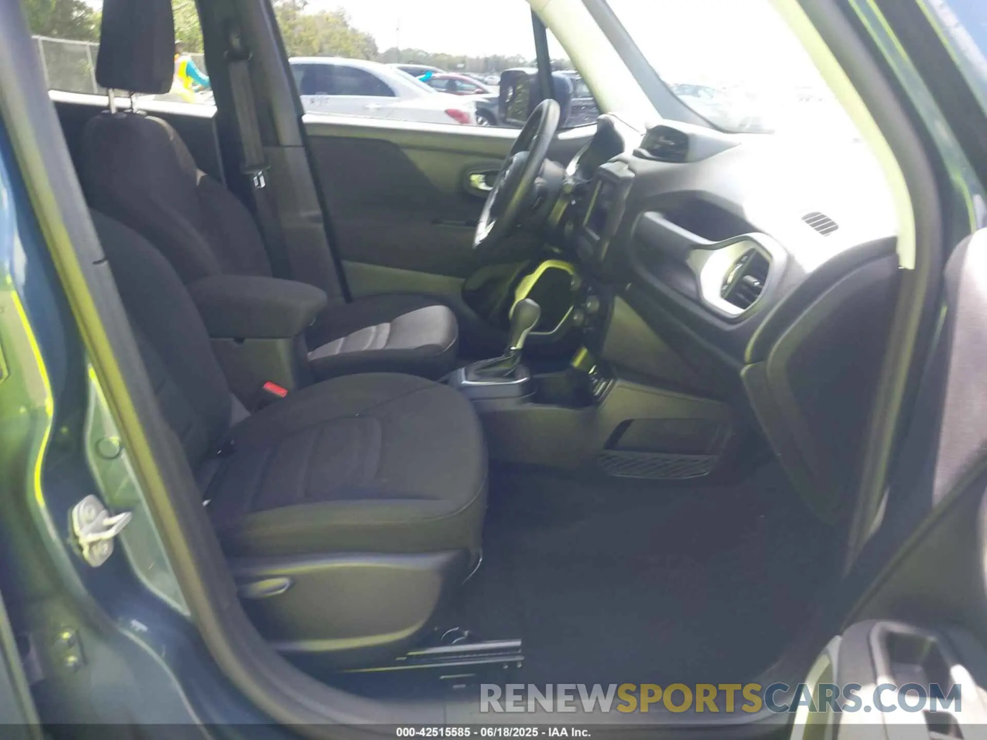 5 Photograph of a damaged car ZACNJABB6LPL85468 JEEP RENEGADE 2020