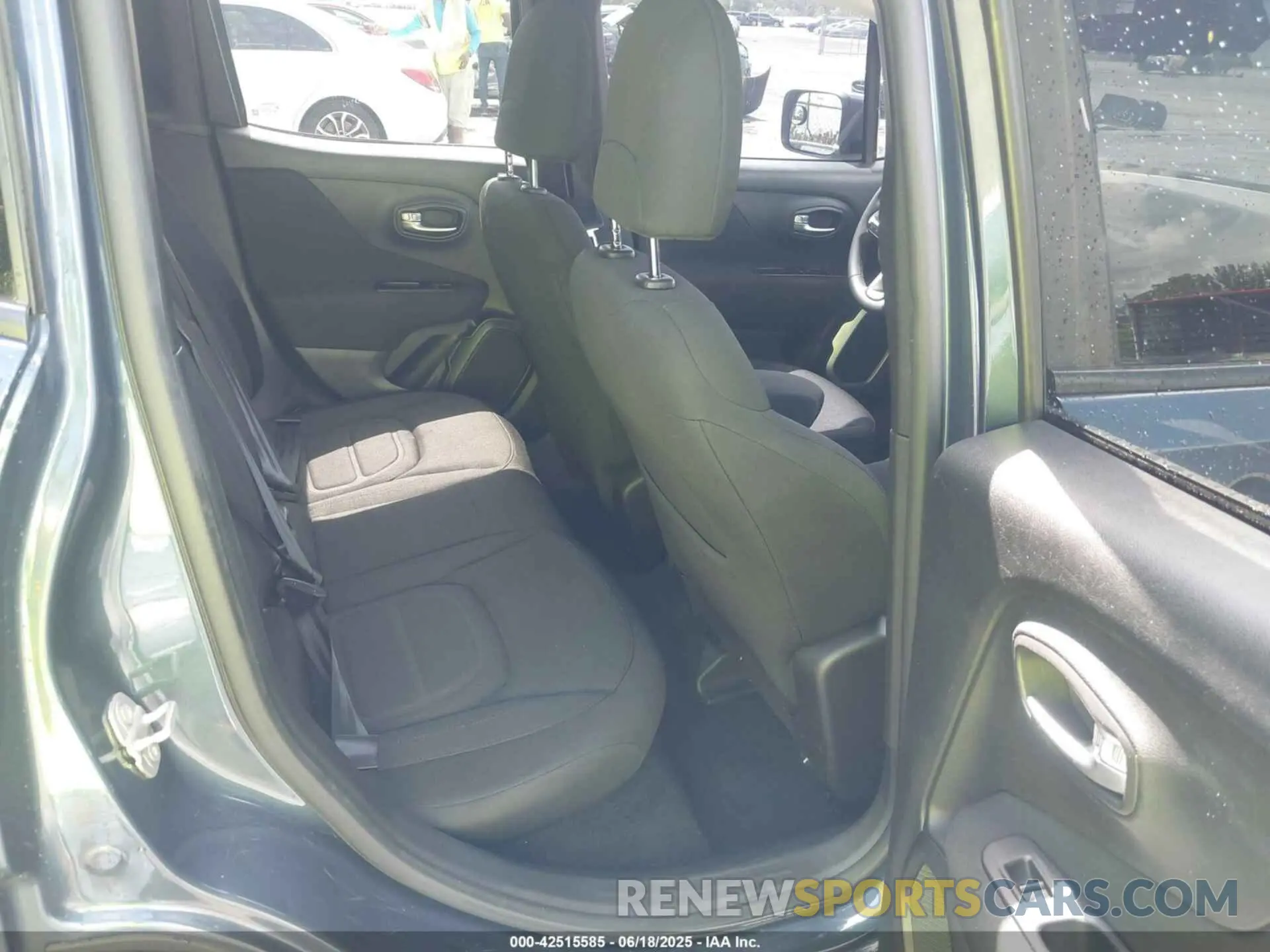 8 Photograph of a damaged car ZACNJABB6LPL85468 JEEP RENEGADE 2020