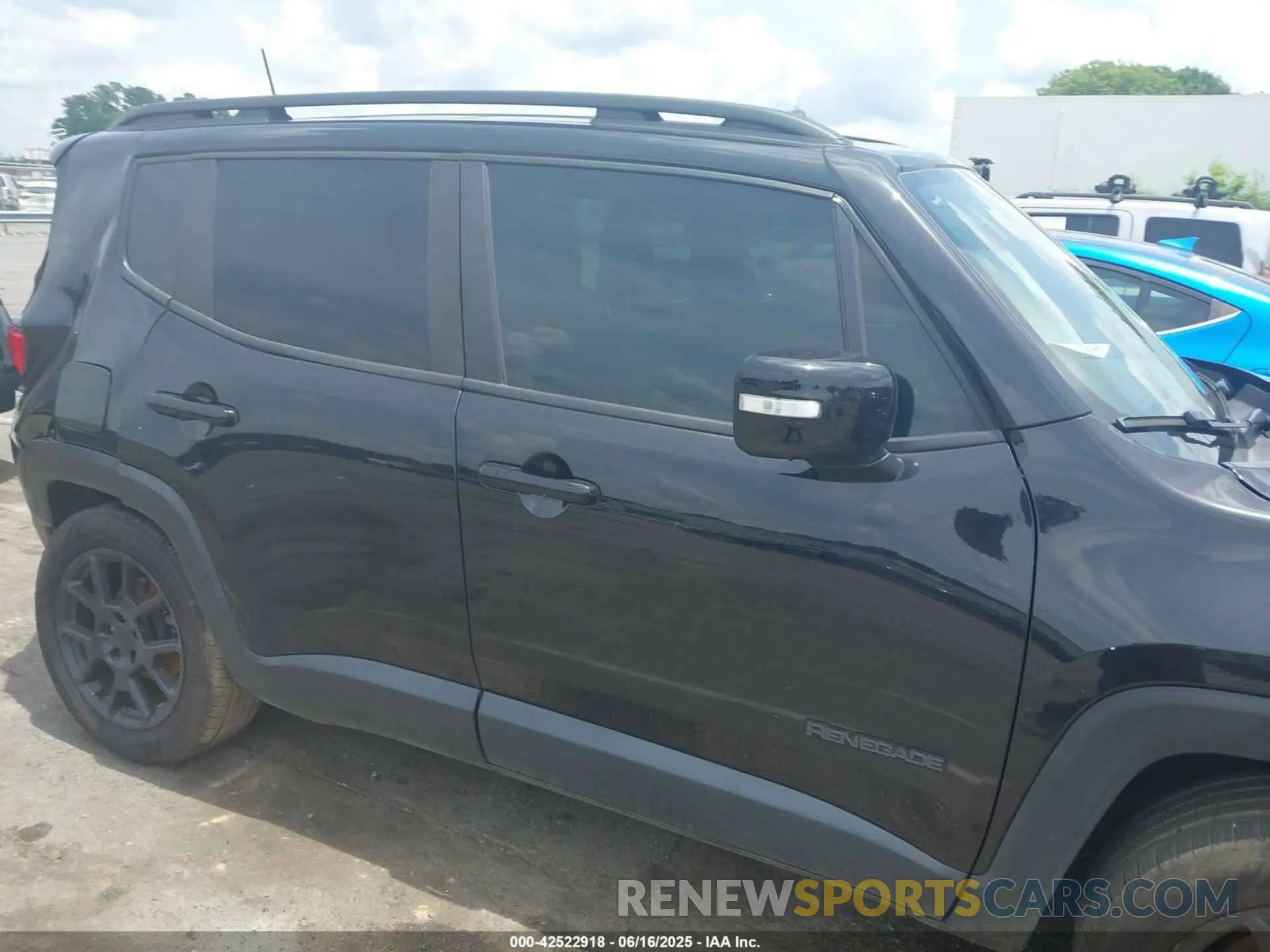 13 Photograph of a damaged car ZACNJABB8LPL16362 JEEP RENEGADE 2020