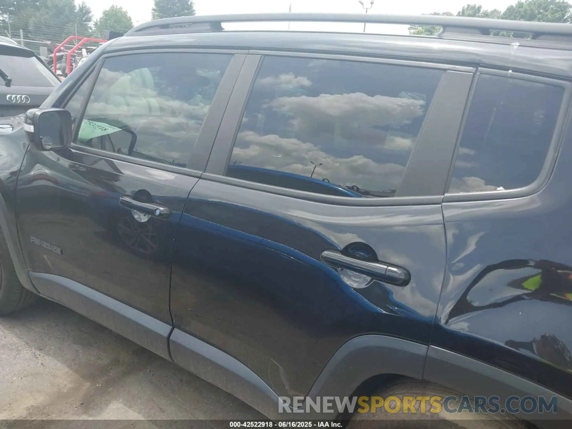 14 Photograph of a damaged car ZACNJABB8LPL16362 JEEP RENEGADE 2020