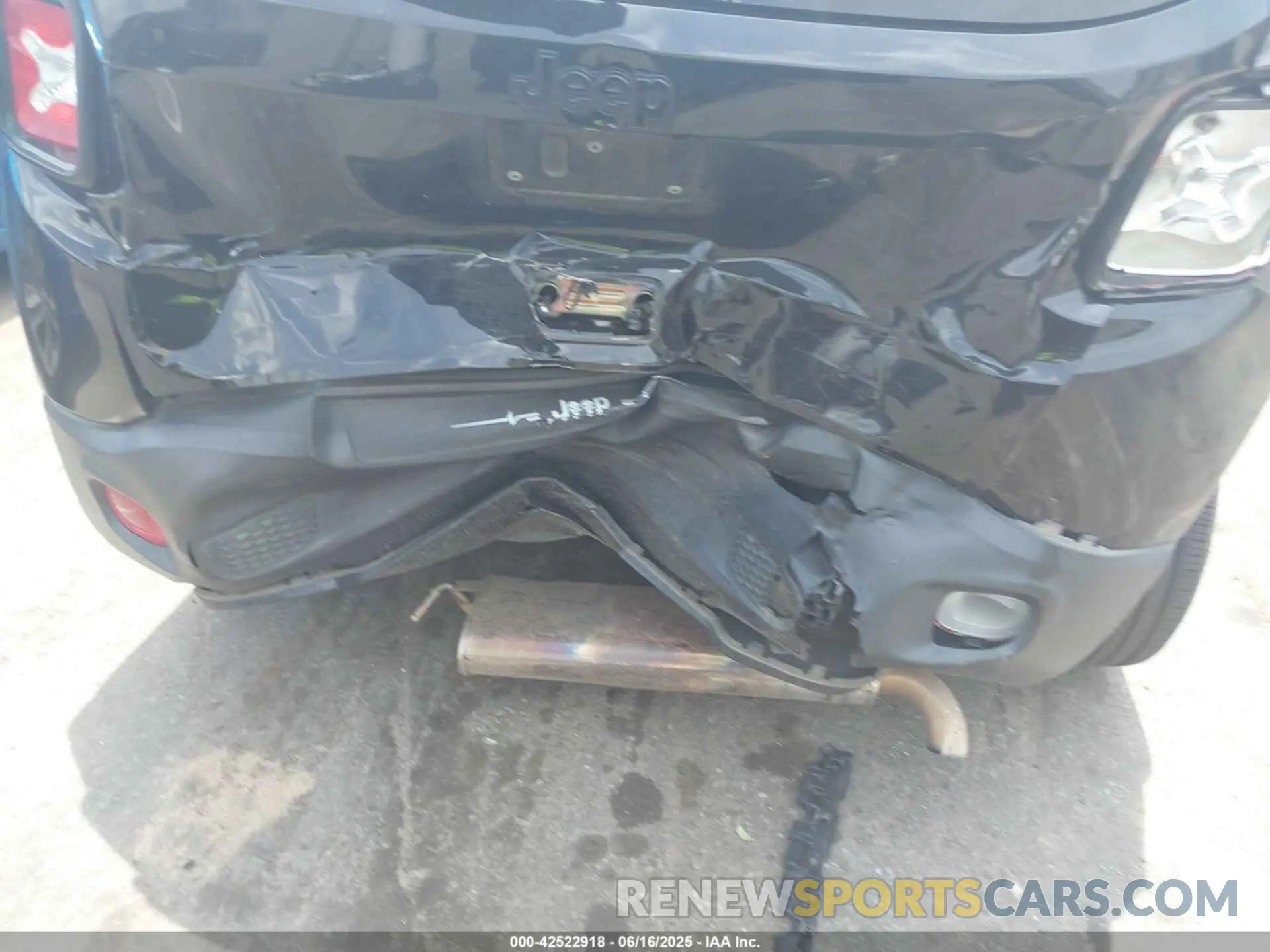 6 Photograph of a damaged car ZACNJABB8LPL16362 JEEP RENEGADE 2020