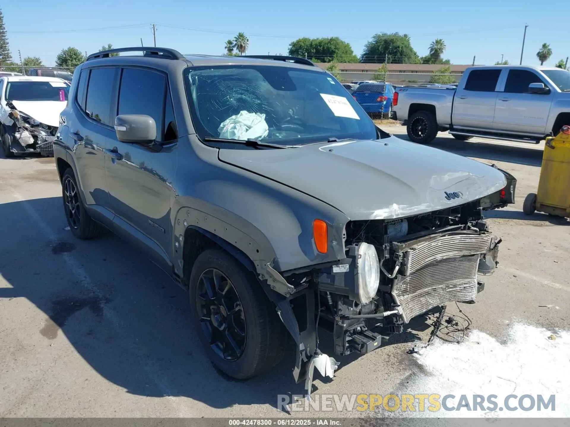 1 Photograph of a damaged car ZACNJABB8LPL31928 JEEP RENEGADE 2020