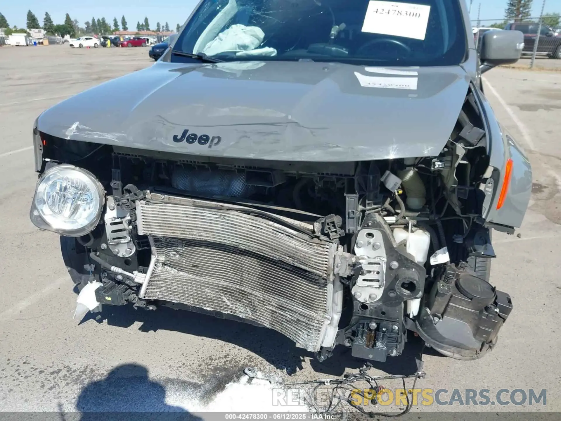 6 Photograph of a damaged car ZACNJABB8LPL31928 JEEP RENEGADE 2020