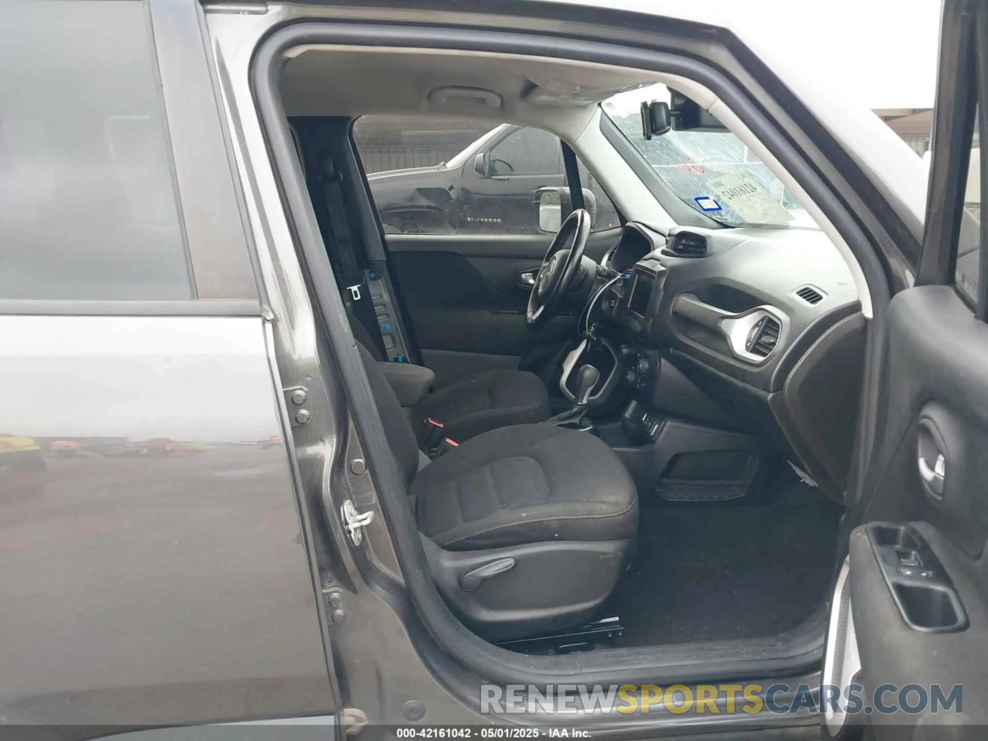 5 Photograph of a damaged car ZACNJABB8LPL62919 JEEP RENEGADE 2020