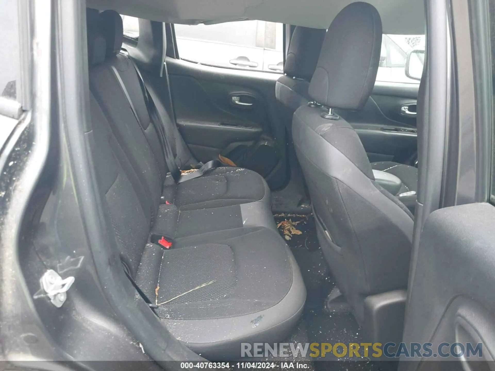 8 Photograph of a damaged car ZACNJABB8LPL84242 JEEP RENEGADE 2020