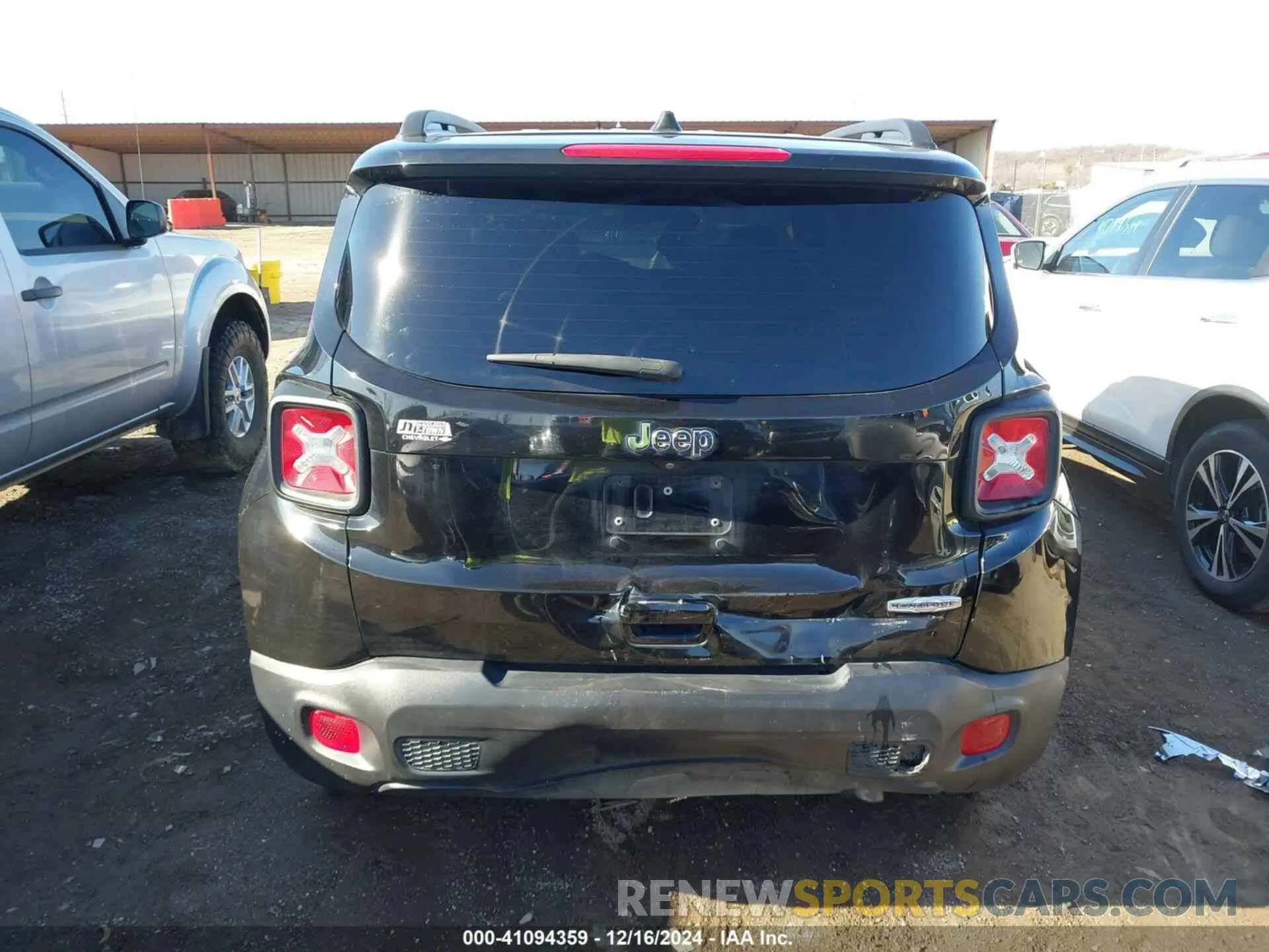 17 Photograph of a damaged car ZACNJABB9LPL50634 JEEP RENEGADE 2020