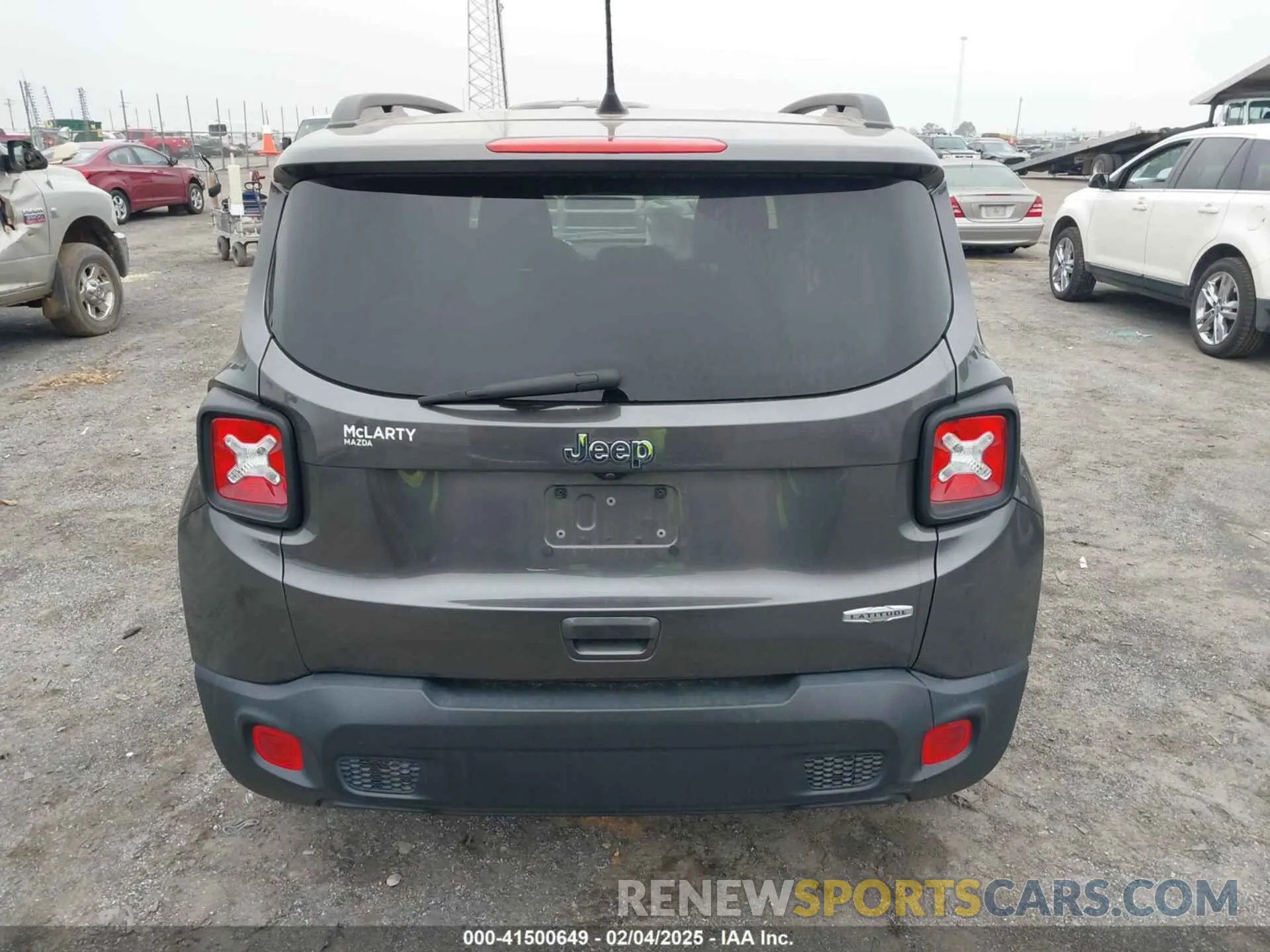 16 Photograph of a damaged car ZACNJABBXLPK94526 JEEP RENEGADE 2020